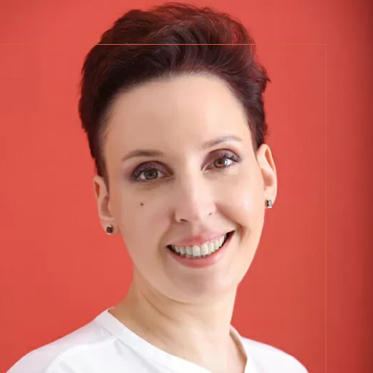 Елена Ольшанская - cпециалист по перманентному макияжу, трихо- и дермопигментаци