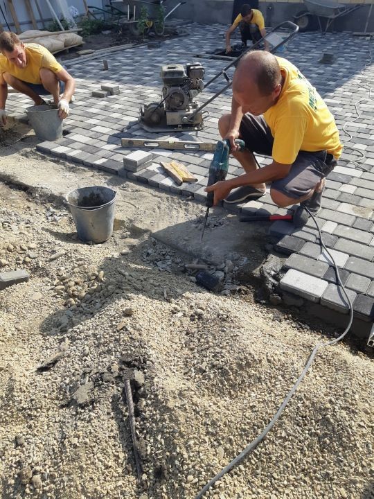 Укладка и продажа тротуарной плитки. Свое производство.