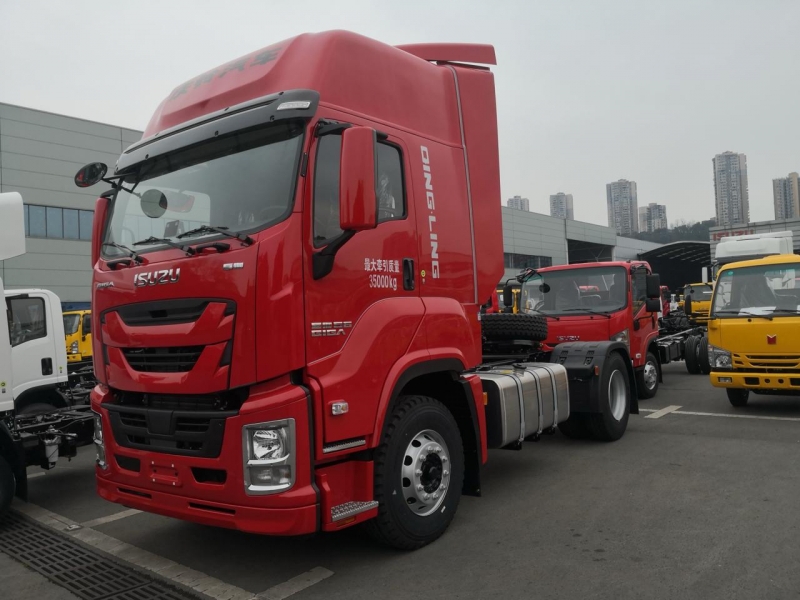 paec  ce   e Isuzu